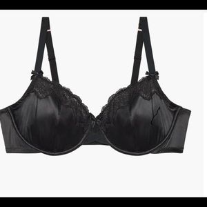 [SAVAGE X FENTY] NWT Black Satin + Lace Bra